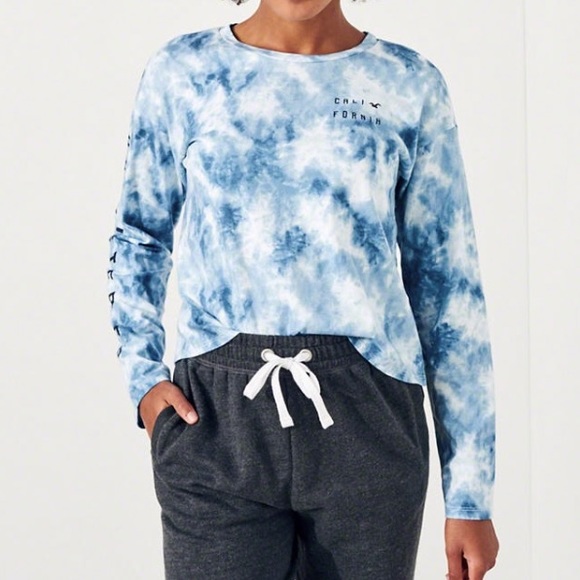 Hollister Tops - NWT Hollister Blue Marble Long Sleeve Top Hollister Tops - NWT Hollister Blue Marble Long Sleeve Top